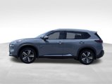 Used 2021 Nissan Rogue SL image 2