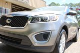 Used 2017 Kia Sorento L image 3