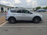 Used 2018 Toyota RAV4 SE image 4