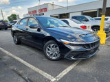 Used 2024 Hyundai Elantra SEL image 3
