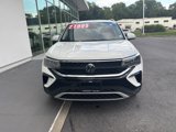 Used 2023 Volkswagen Taos SE w/ Panoramic Sunroof Package image 4