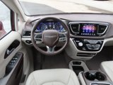 Used 2017 Chrysler Pacifica Touring-L Plus w/ Advanced Safetytec Group image 4