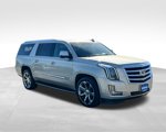 Used 2017 Cadillac Escalade ESV Luxury image 3