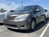 Used 2014 Toyota Sienna XLE image 3