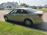 Used 2010 Lincoln MKZ image 2