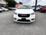 Used 2022 Chrysler Pacifica Touring-L image 2