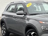 Used 2021 Hyundai Venue SEL w/ Cargo Package image 4