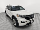Certified 2020 Ford Explorer XLT w/ Equipment Group 202A image 5
