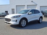 Used 2020 Ford Escape SE image 3