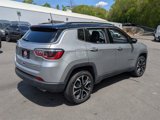 Used 2022 Jeep Compass Limited image 3