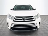 Used 2017 Toyota Highlander XLE image 2