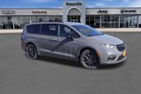 New 2025 Chrysler Pacifica Limited w/ Trailer Tow Group image 2