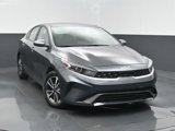 Used 2022 Kia Forte LXS image 2