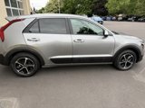 Used 2023 Kia Niro LX image 3