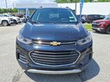Certified 2022 Chevrolet Trax LT w/ LT Convenience Package image 3