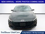 Certified 2023 Hyundai Elantra SE w/ Cargo Package image 2