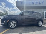 Used 2023 Kia Soul LX image 2