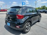 Used 2024 Hyundai Venue SEL image 5