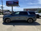 Used 2022 Kia Carnival EX image 5