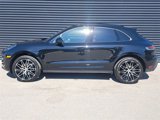 Used 2025 Porsche Macan image 2