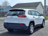 Used 2016 Jeep Cherokee Sport image 5