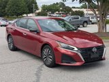 Used 2024 Nissan Altima 2.5 SV image 2