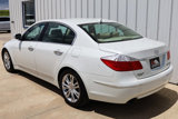 Used 2010 Hyundai Genesis 4.6 image 3