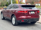 Used 2017 Jaguar F-PACE image 4