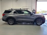 Used 2022 Ford Explorer XLT w/ Equipment Group 202A image 4