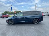 Used 2021 Chrysler Pacifica Touring w/ S Appearance Package image 4