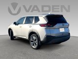 Used 2022 Nissan Rogue SV image 3