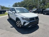 Used 2022 Volkswagen Taos SE image 2