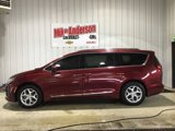 Used 2017 Chrysler Pacifica Touring-L Plus image 2