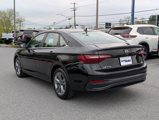 Used 2024 Volkswagen Jetta SE image 3