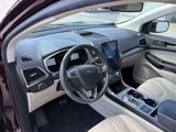 Used 2021 Ford Edge Titanium image 5