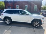 Used 2022 Jeep Grand Cherokee Limited image 3