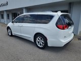 Used 2020 Chrysler Pacifica Limited image 2