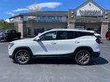 Used 2024 GMC Terrain SLT image 2
