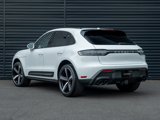 Used 2025 Porsche Macan image 3