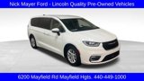 Used 2023 Chrysler Pacifica Touring-L image 1