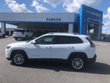 Used 2019 Jeep Cherokee Latitude w/ Popular Appearance Group image 2