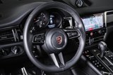 Used 2024 Porsche Macan image 4
