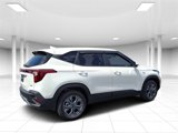 Certified 2024 Kia Seltos LX image 3