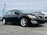 Used 2015 Nissan Altima 2.5 SV image 2