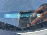Used 2019 GMC Acadia SLT image 2
