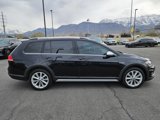 Used 2019 Volkswagen Golf Alltrack S image 2