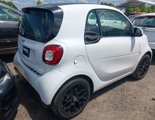 Used 2016 smart fortwo Coupe image 3
