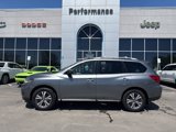Used 2020 Nissan Pathfinder SV image 4