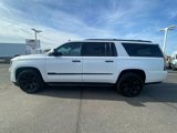 Used 2017 Cadillac Escalade ESV Luxury image 3