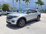 Certified 2022 Ford Explorer XLT w/ Equipment Group 202A image 3